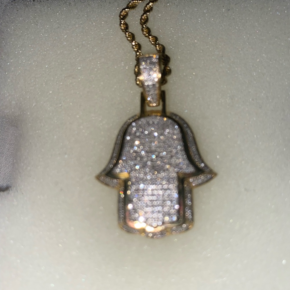 Hamsa pendant 10k yellow gold diamonds